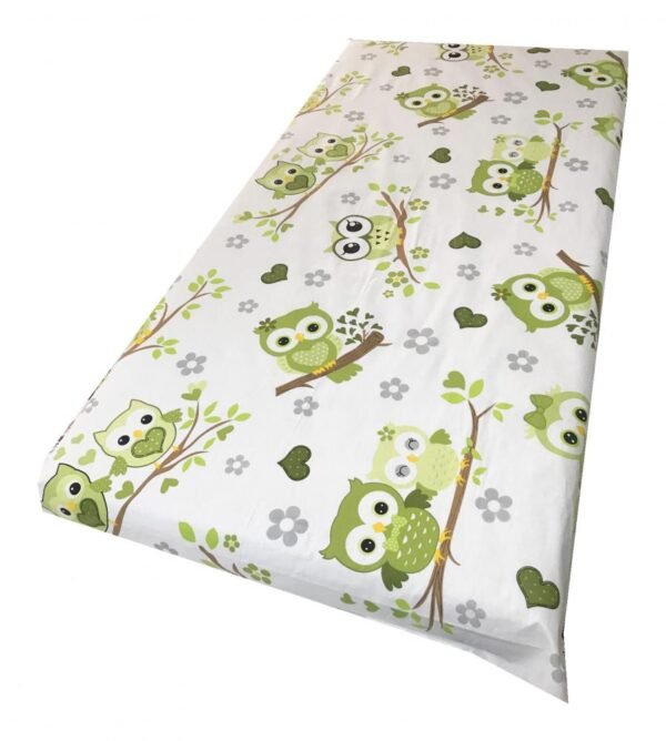 Cearsaf cu elastic pe colt 120x60 cm Bufnite indragostite cu verde